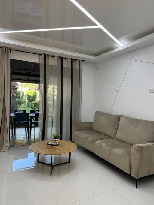 Morderno & Elegante Adosado En Roda Golf & Beach Resort Kültér fotó